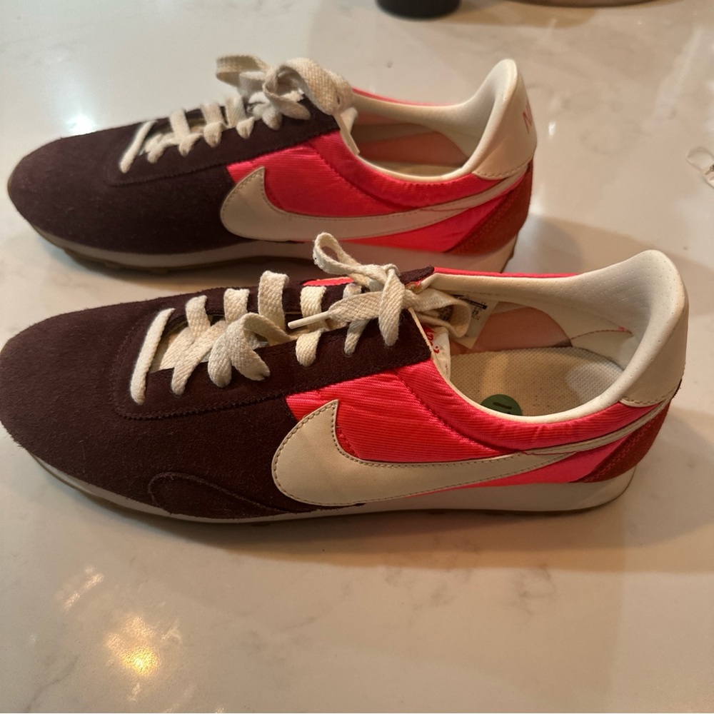 Nike Athletic Shoes in Brown and Pink